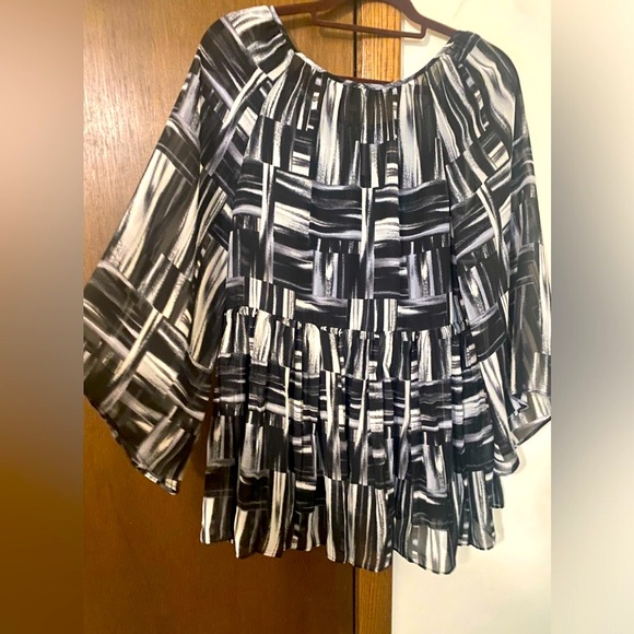 AB studio woman’s blouse - Picture 2 of 6